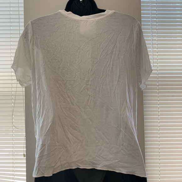 Graffic Tee - Picture 3 of 4